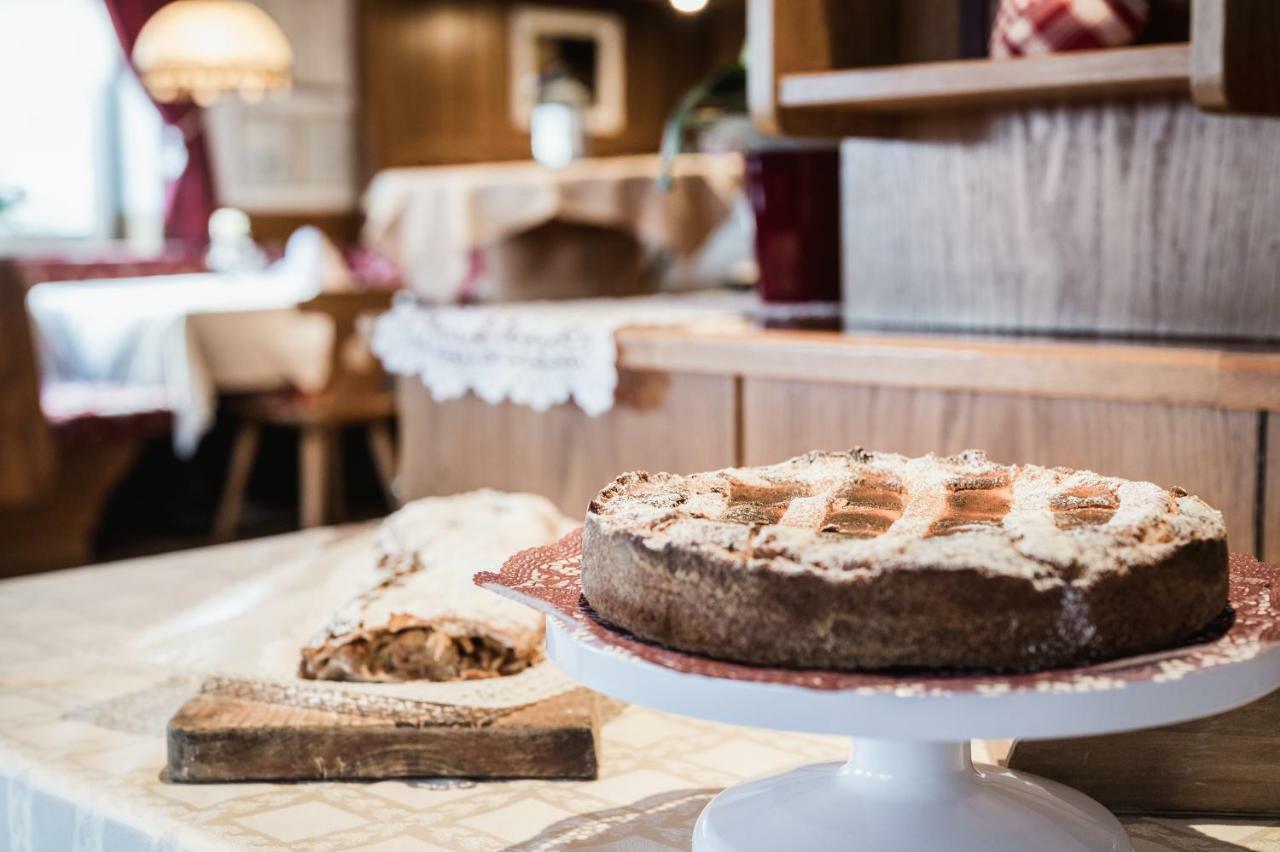 Hotel Monte Cherz Arabba Eksteriør billede